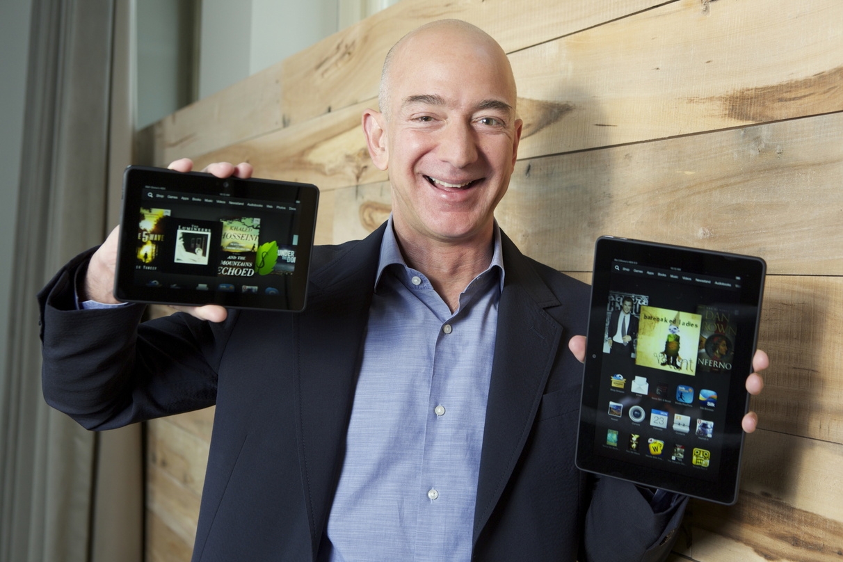 Amazon-Boss Jeff Bezos präsentiert die neuen Kindle Fire HDX Tablets