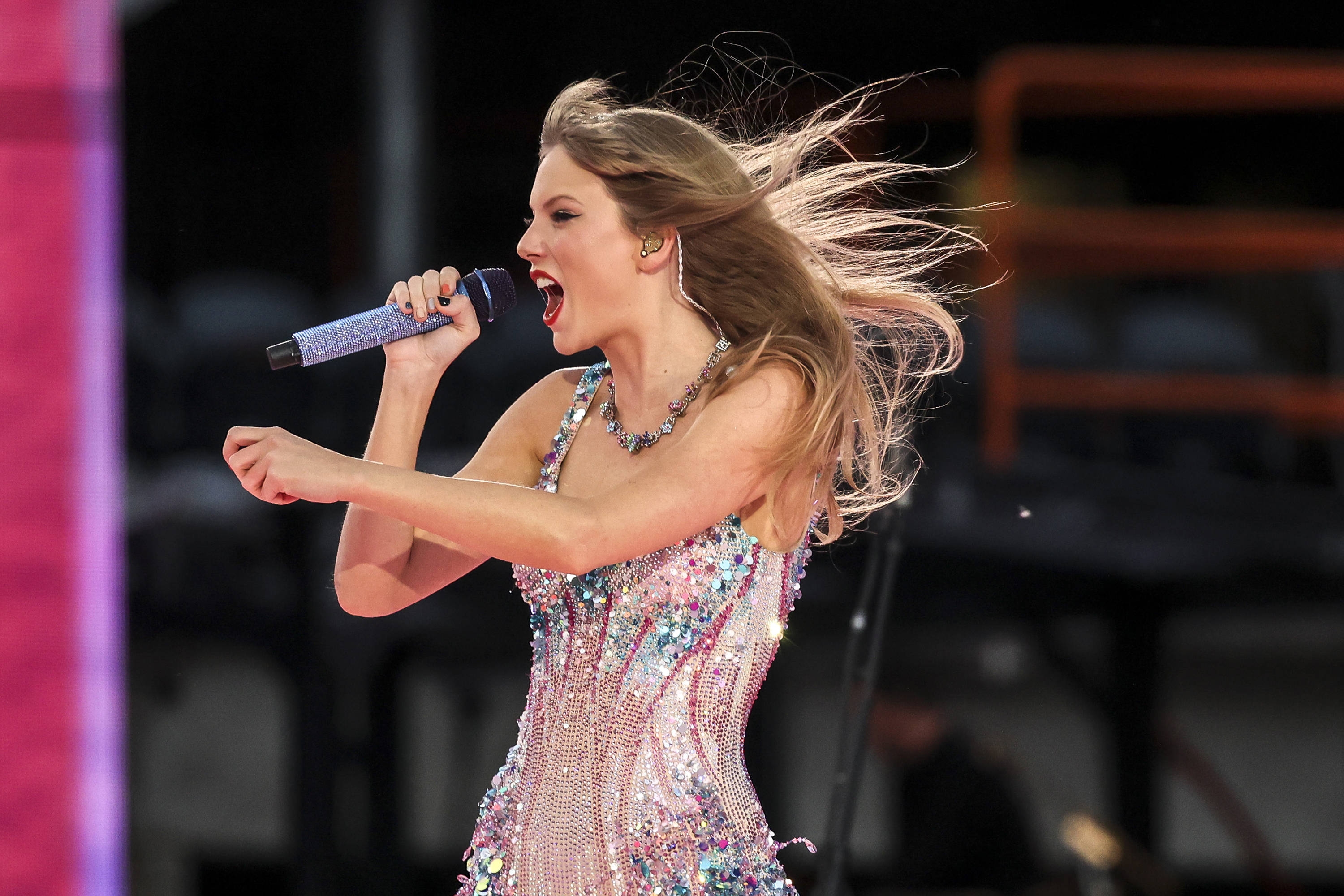 „Taylor Swift: The Eras Tour“ weltweit mit bestem Start eines Konzertfilms
