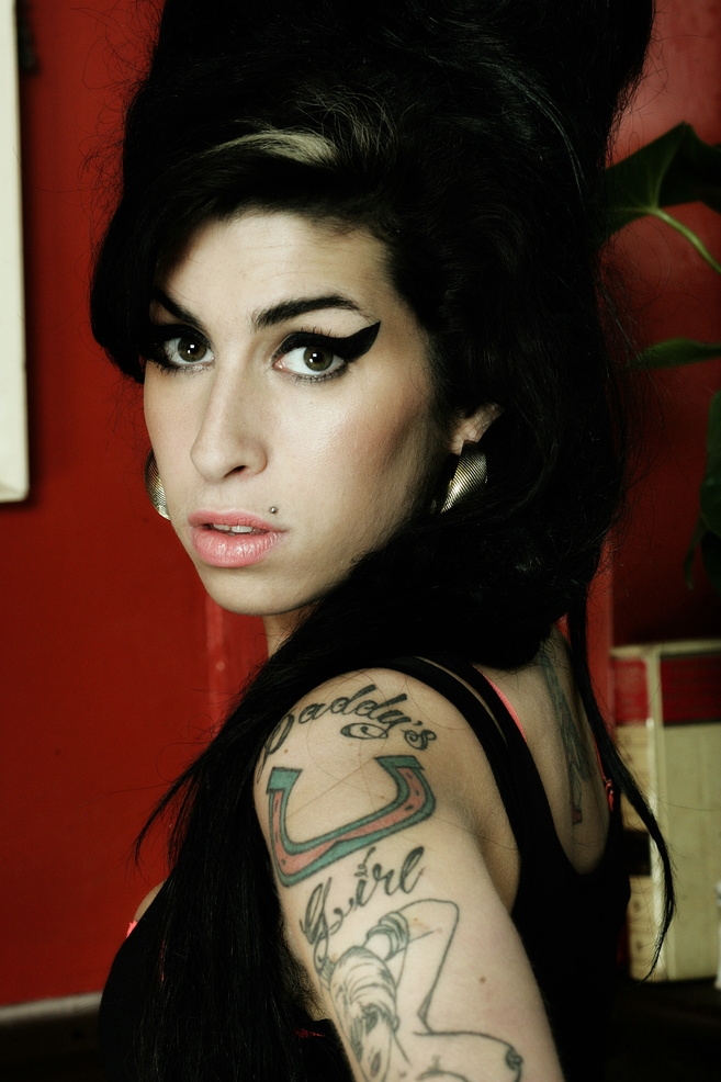 Amy - The Girl Behind the Name / Amy