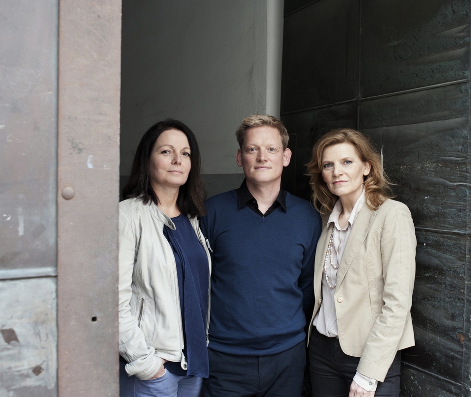 VdA-Vorstandsvorsitzender Lutz Schmökel mit seinen Vorstandskolleginnen Christina Gattys (l.) und Brigitta Watzka (r.)