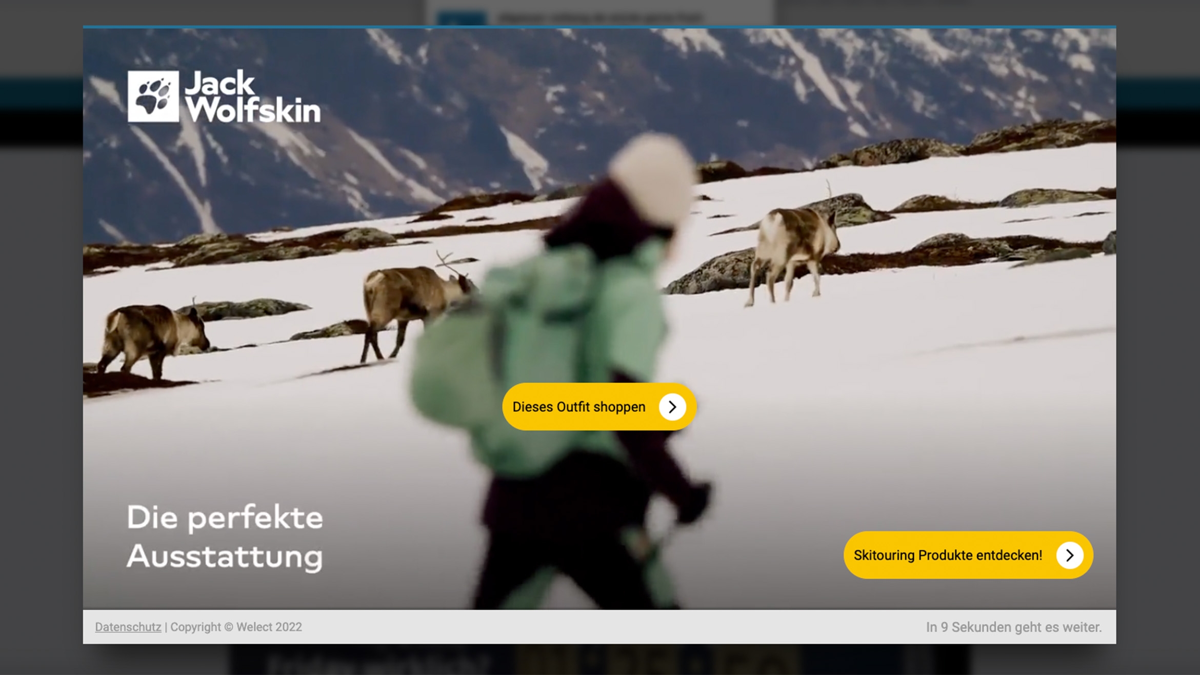 In dem neuen Werbespot von Jack Wolfskin gelangt der User über Buttons direkt zur Produktseite der Kleidung für Skitouring -