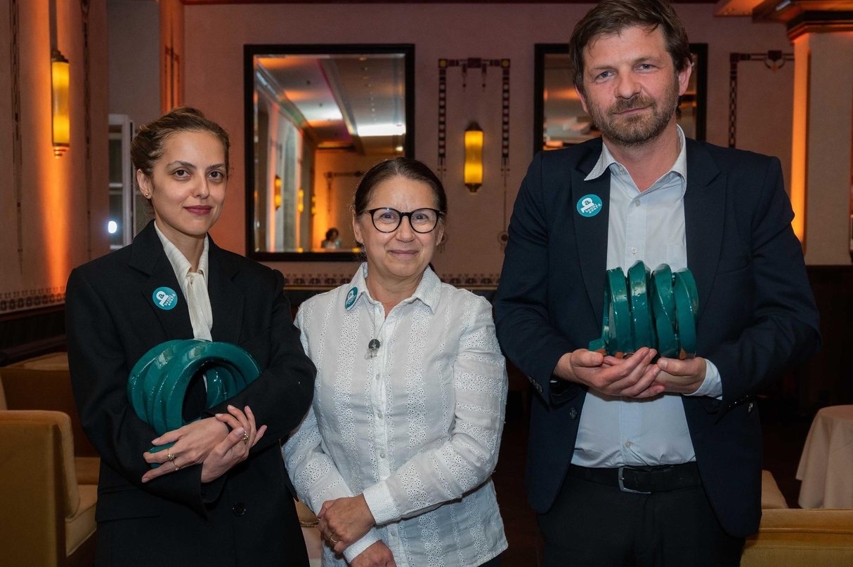 Bei der Vergabe des Baumi Script Development Award (v.l.n.r.): Dea Kulumbegashvili, Ildikó Enyedi, Visar Morina 