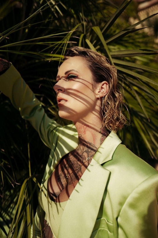 Veröffentlicht 2022 mit "Nackt" ihr erstes Solo-Album: Jennifer Weist alias Yaenniver