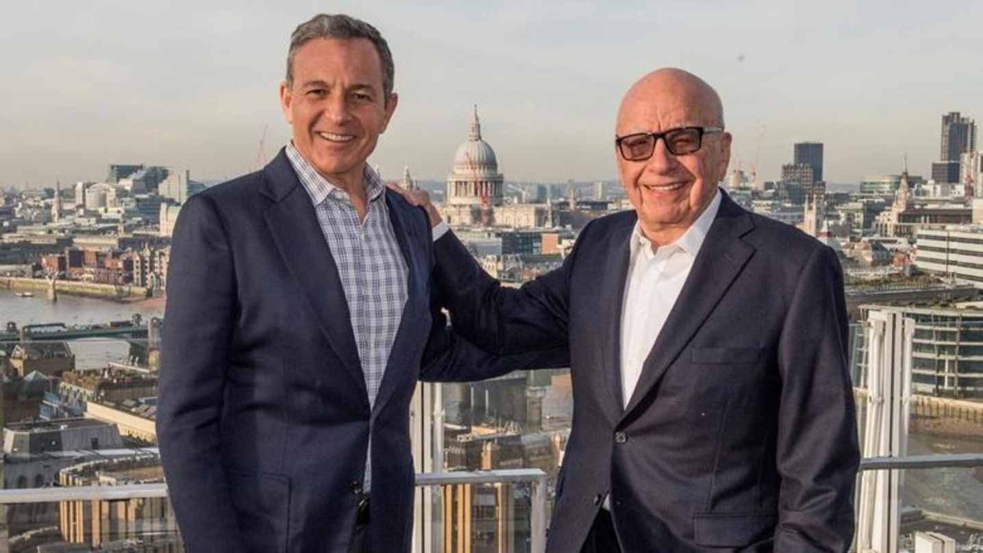 Bob Iger und Rupert Murdoch nach der Bekanntgabe der Übernahme der Fox durch Disney