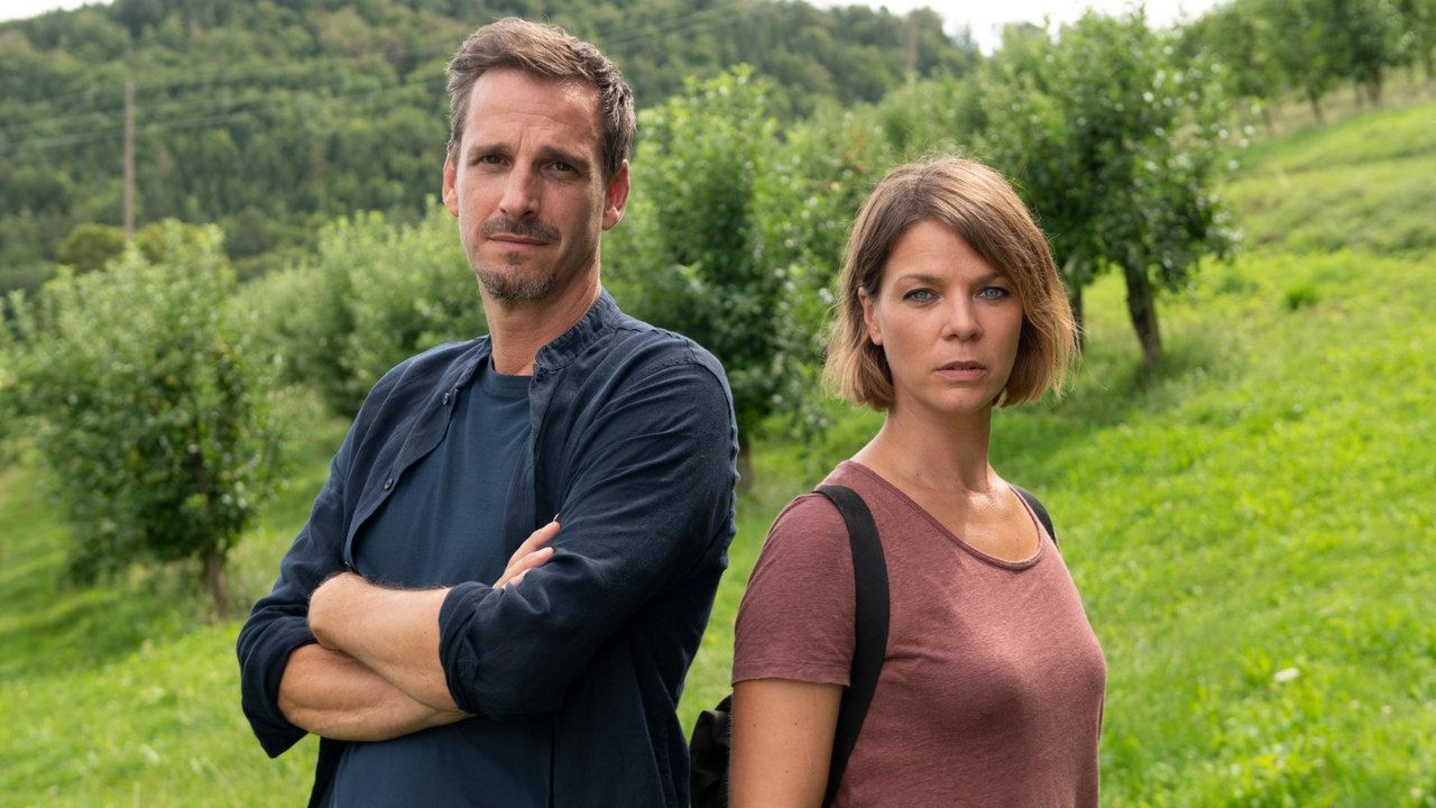 Jessica Schwarz und Max von Thun im ZDF-Krimi "Waldgericht - Ein Schwarzwaldkrimi"