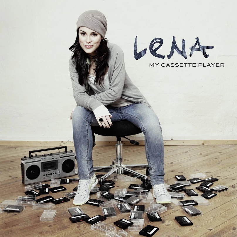 Nummer eins und auf Platinkurs:
Lenas "My Cassette Player"