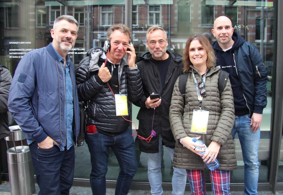 Stammgäste beim ADE (von links): Gareth Davies (Kontor Records), Pierre Forgacs (Happy Music), Jens Thele, Ramona Hailie Schwarz und Jan Benkmann (alle Kontor Records)