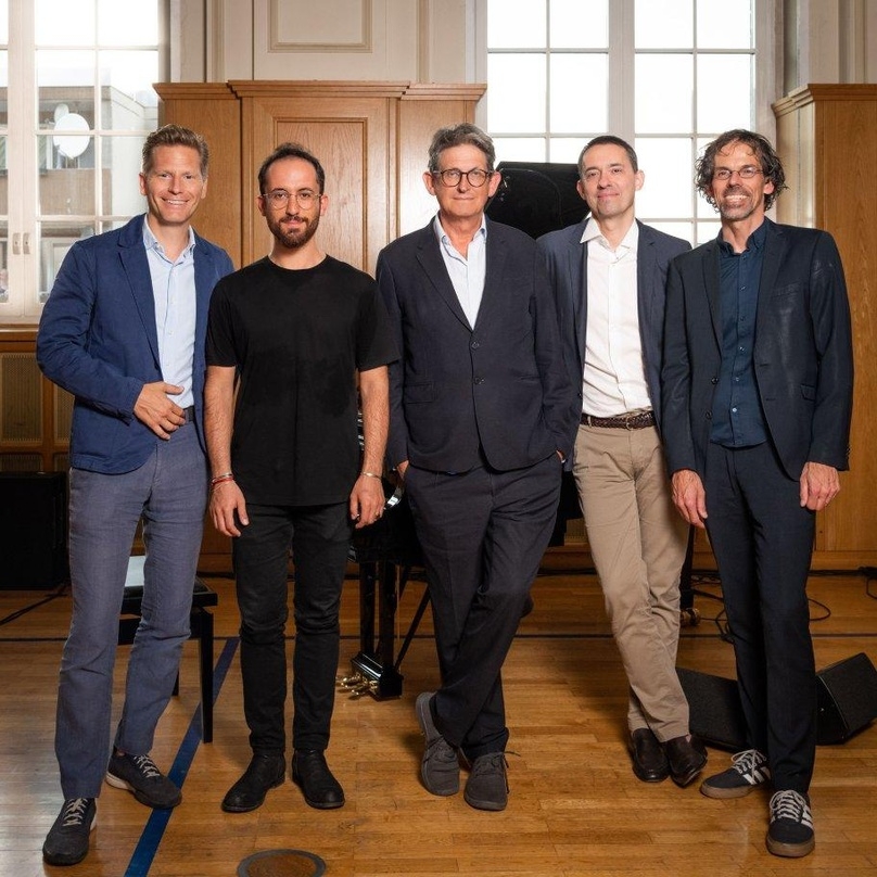 Vereint in Sachen Beethoven (von links): Per Hauber, Igor Levit, Alan Rusbridger, Bogdan Roscic und Michael Brüggemann 