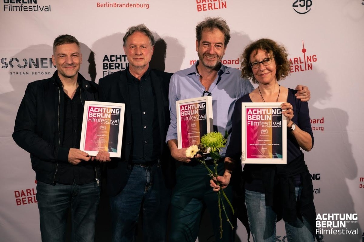 Das Team von "Rivale" mit dem Hauptpreis: Hansjörg Weissbrich, Gunter Hanfgarn, Marcus Lenz, Andrea Ufer 