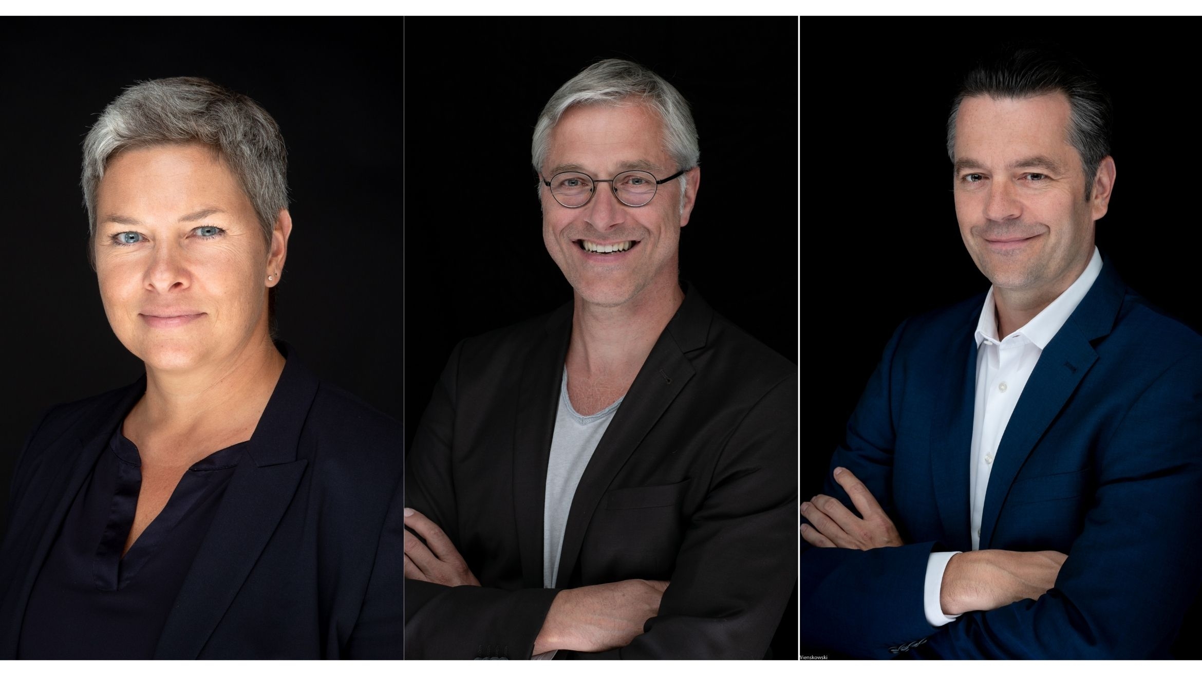 Georg Berzbach, Dentsu-CEO Media, verabschiedet Karin Libowitzky (l.) und Klaus Nadler (r.) – 