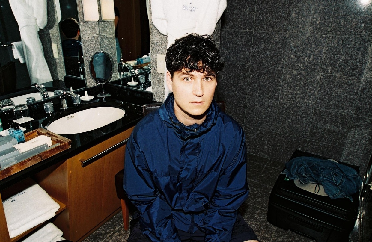 Veröffentlicht am 3. Mai mit seiner Band Vampire Weekend das Album "Father Of The Bride": Ezra Koenig