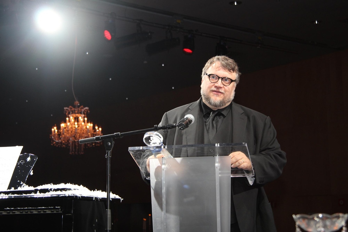 Guillermo del Toro, der in Barcelona seine Gothic Romance "Crimson Peak" vorstellte, wurde im Rahmen eines von Universal gesponserten Essens als "Filmmaker of the Year" ausgezeichnet