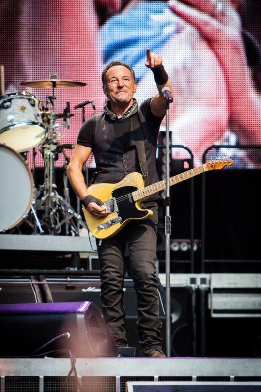Führt seine Verlagsaktivitäten bei Universal Music Publishing zusammen: Bruce Springsteen, hier Anfang Juli 2016 auf der Bühne in Mailand