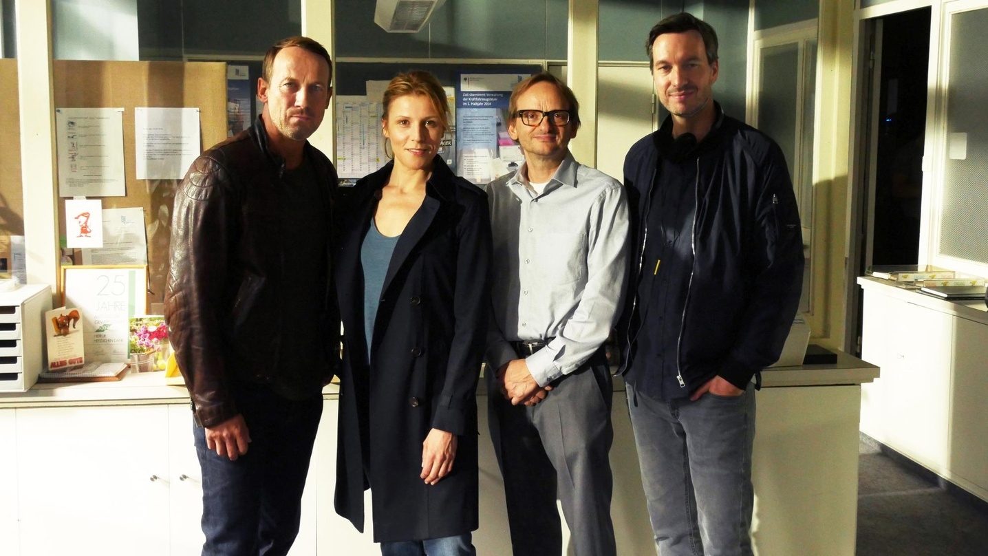 Wotan Wilke Möhring, Franziska Weisz, Milan Peschel und Stephan Rick am Set des NDR-"Tatorts: Kollateralschaden" 