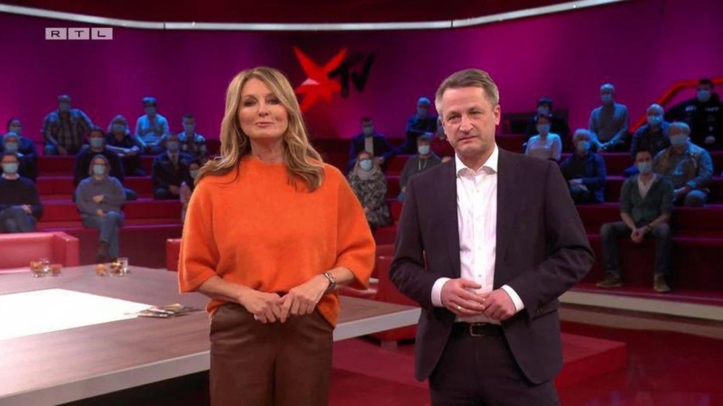 Frauke Ludowig und Nikolaus Blome präsentierten die Sonntags-Ausgabe von "Stern TV" –