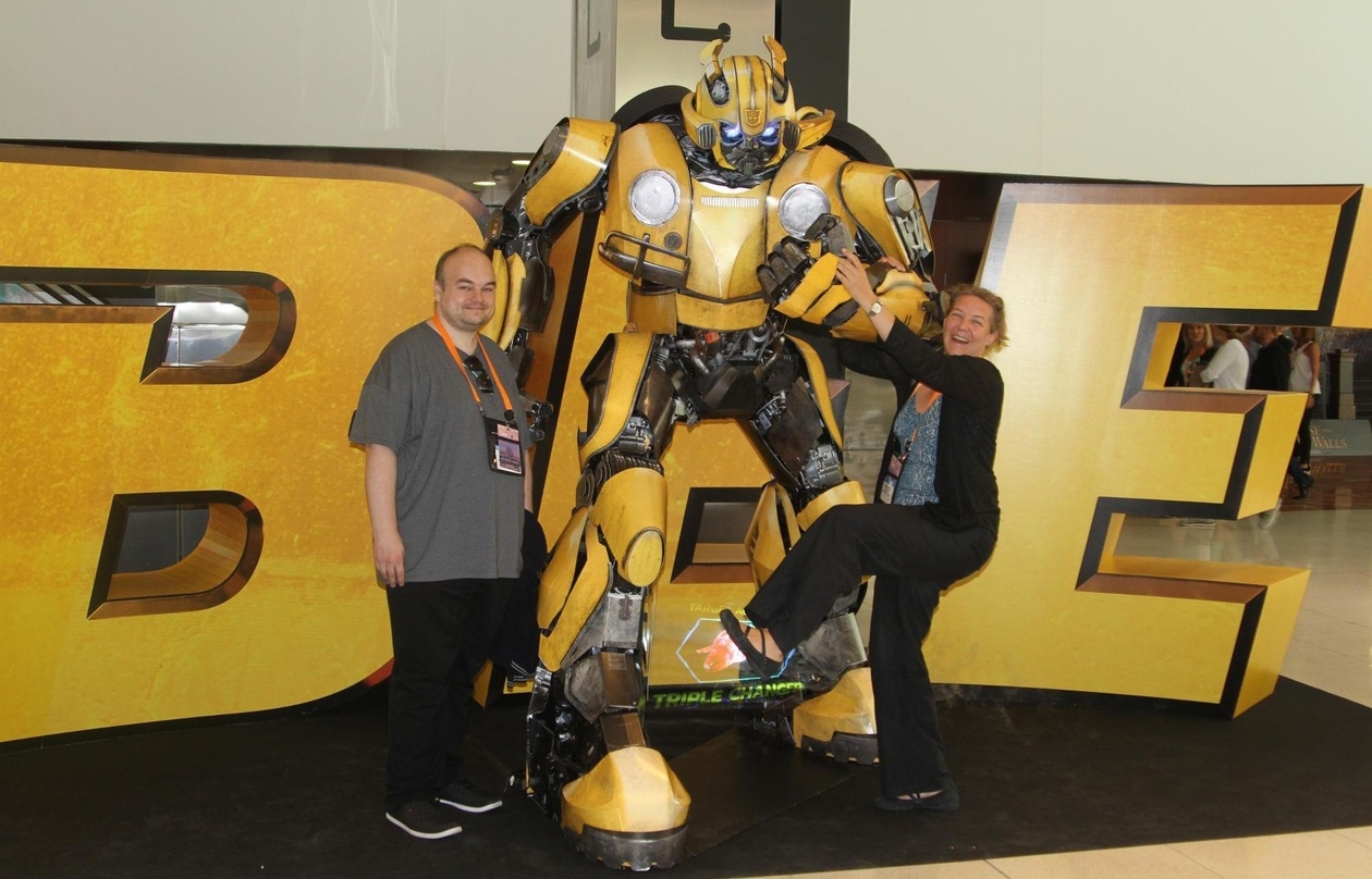 Hatte jedenfalls schon einmal Spaß mit "Bumblebee": das Cinema-Team aus München