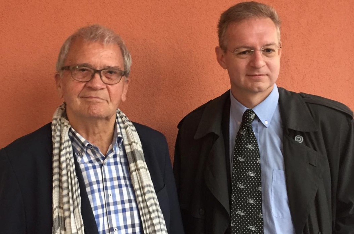 "Boot"-Kameramann Jost Vacano mit Rechtsanwalt Nikolaus Reber heute vor dem Landgericht München I