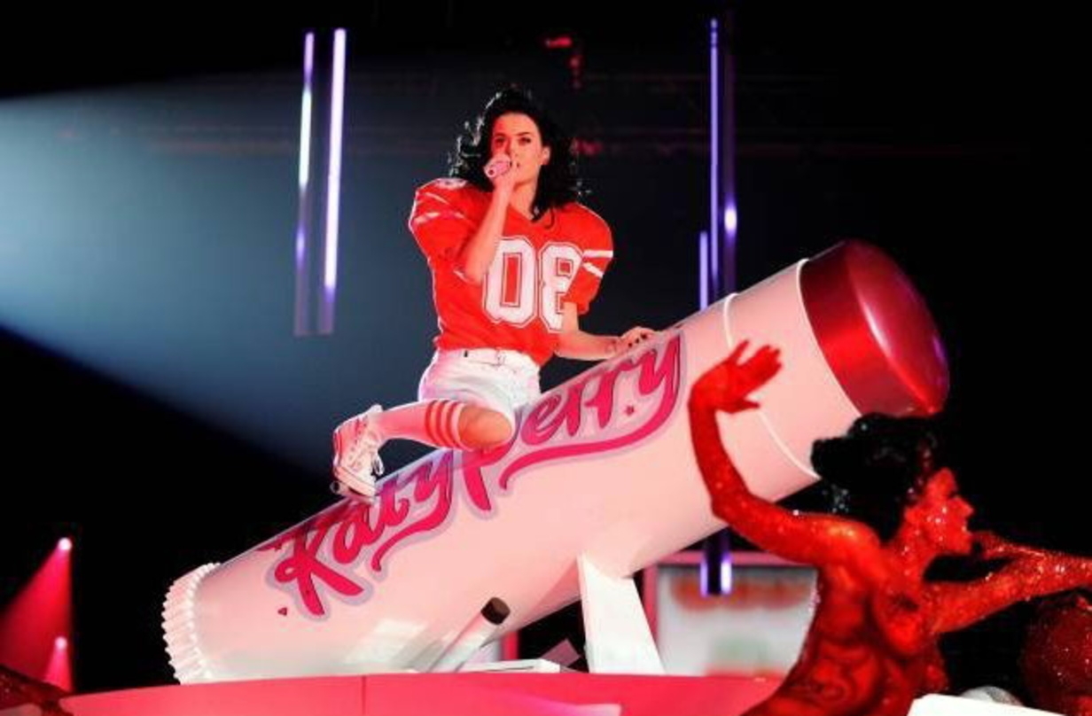 Eröffnete die MTV Europe Music Awards 2008 auf einem überdimensionalen Lippenstift: Katy Perry