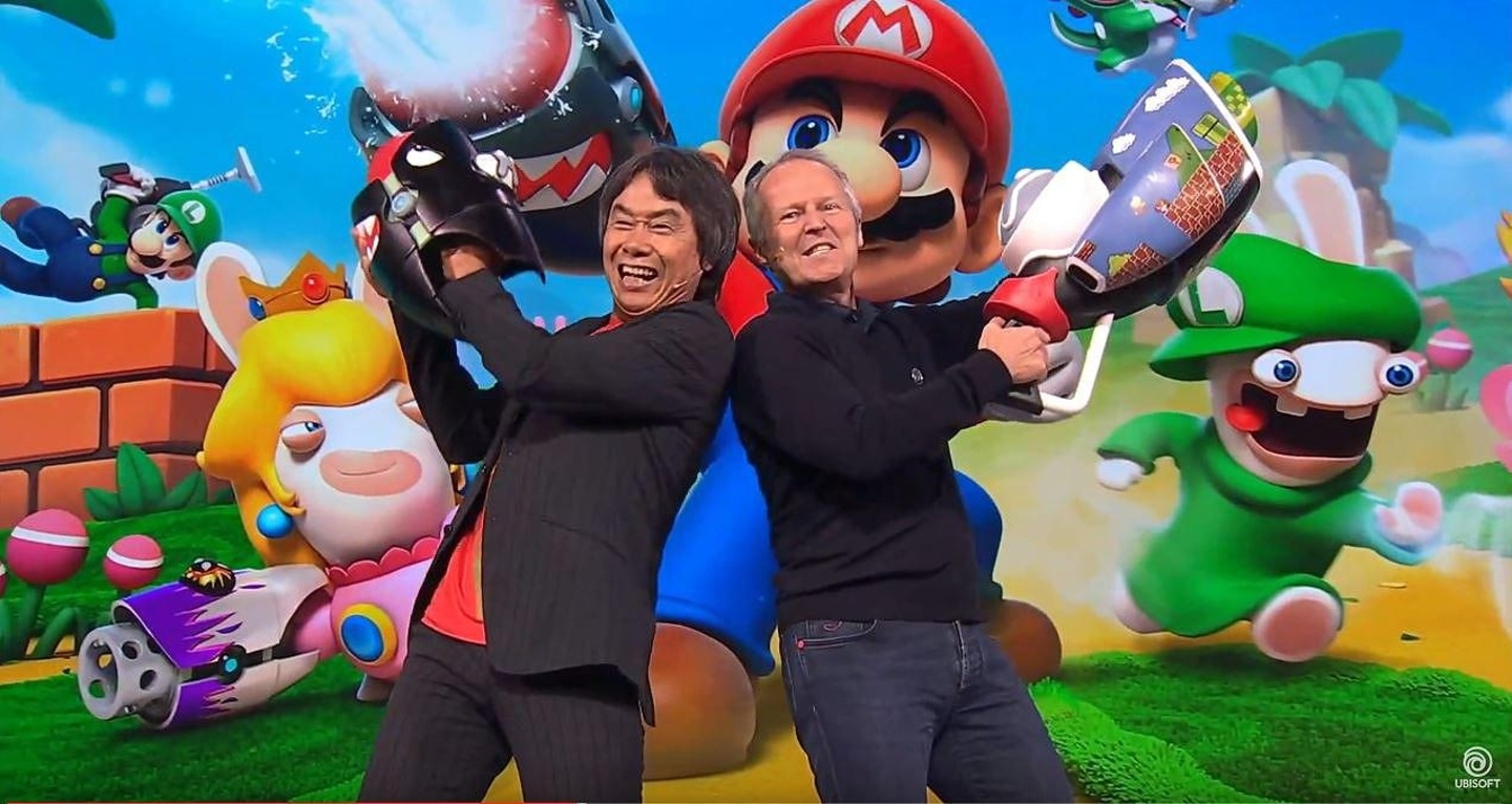 Nintendos Shigeru Miyamoto mit Ubsioft-CEO Yves Guillemot (r.) 