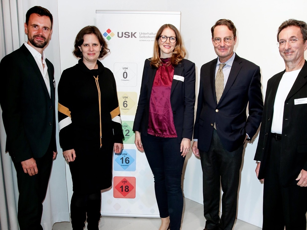 Felix Falk, Juliane Seifert, Elisabeth Secker, Andreas Bothe und Wolfgang Hußmann (USK Beiratsvorsitzender)