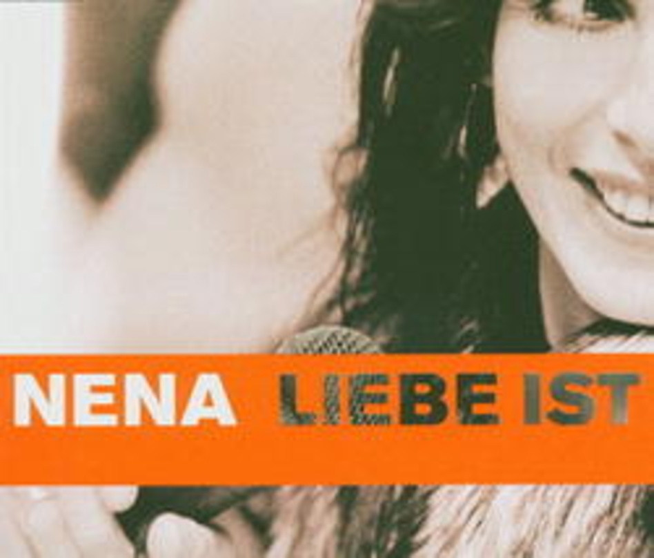Bringt Nena nach 22 Jahren ihre zweite Nummer eins bei den Singles: die Maxi "Liebe ist", der Vorbote ihres neuen Albums