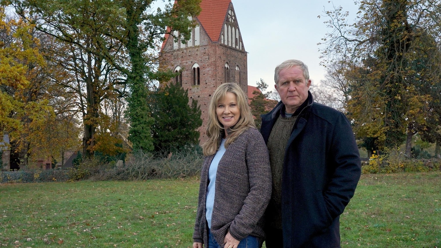 Ann-Kathrin Kramer und Harald Krassnitzer in "Ohne Ausweg" (AT)
