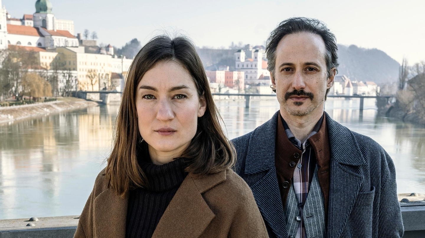 Marie Leuenberger und Michael Ostrowski in "Freund oder Feind. Ein Krimi aus Passau" 