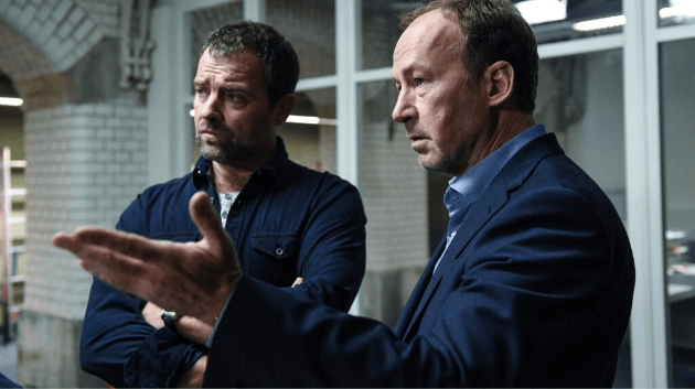 Jürgen Maurer (l.) und Ulrich Noethen in dem ZDF-Thriller "Neben der Spur: Sag, es tut Dir leid""