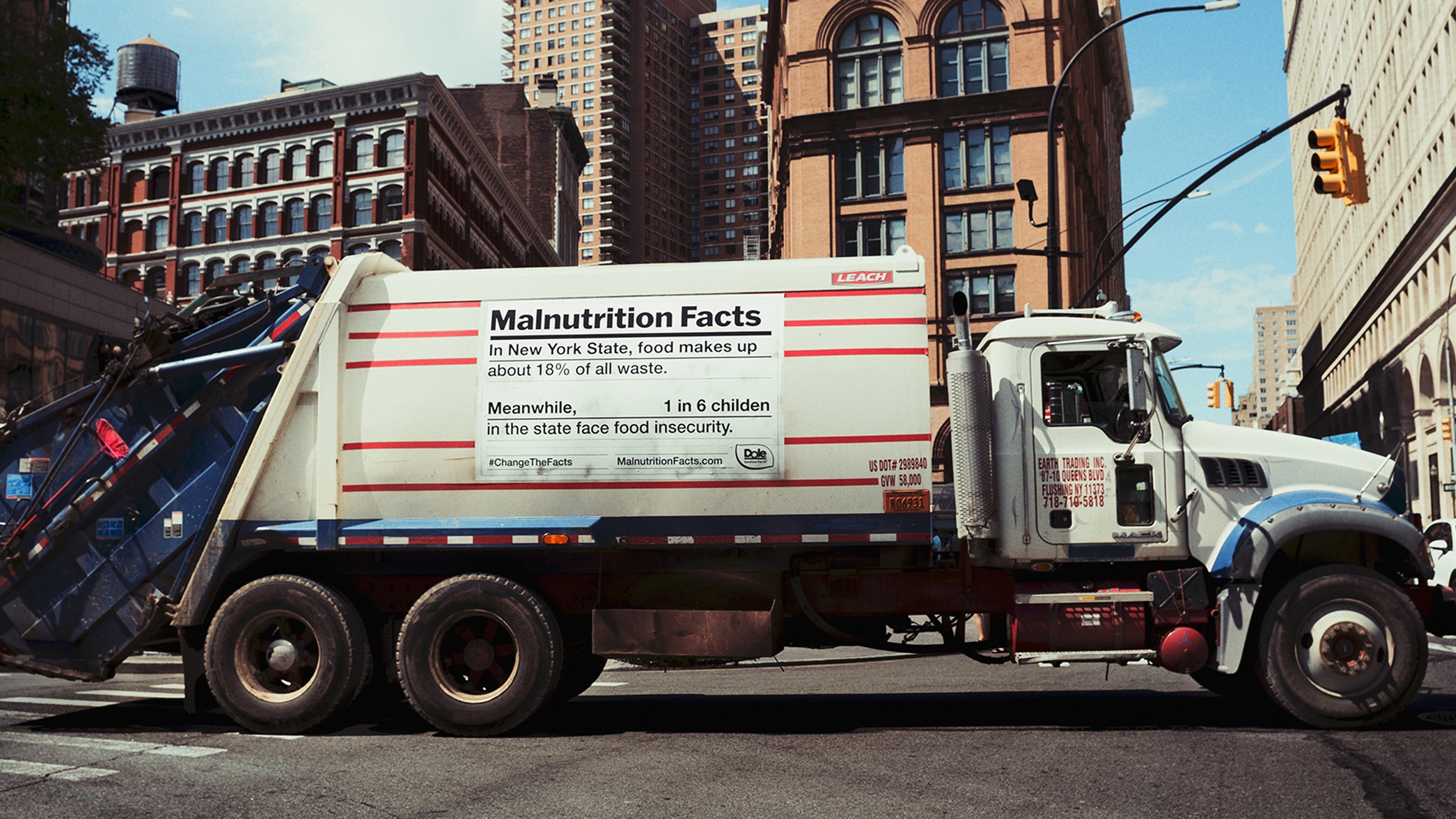 In New York, Los Angeles und Baltimore wird die Malnutrition-Kampagne von der staatlichen Müllabfuhr unterstützt –