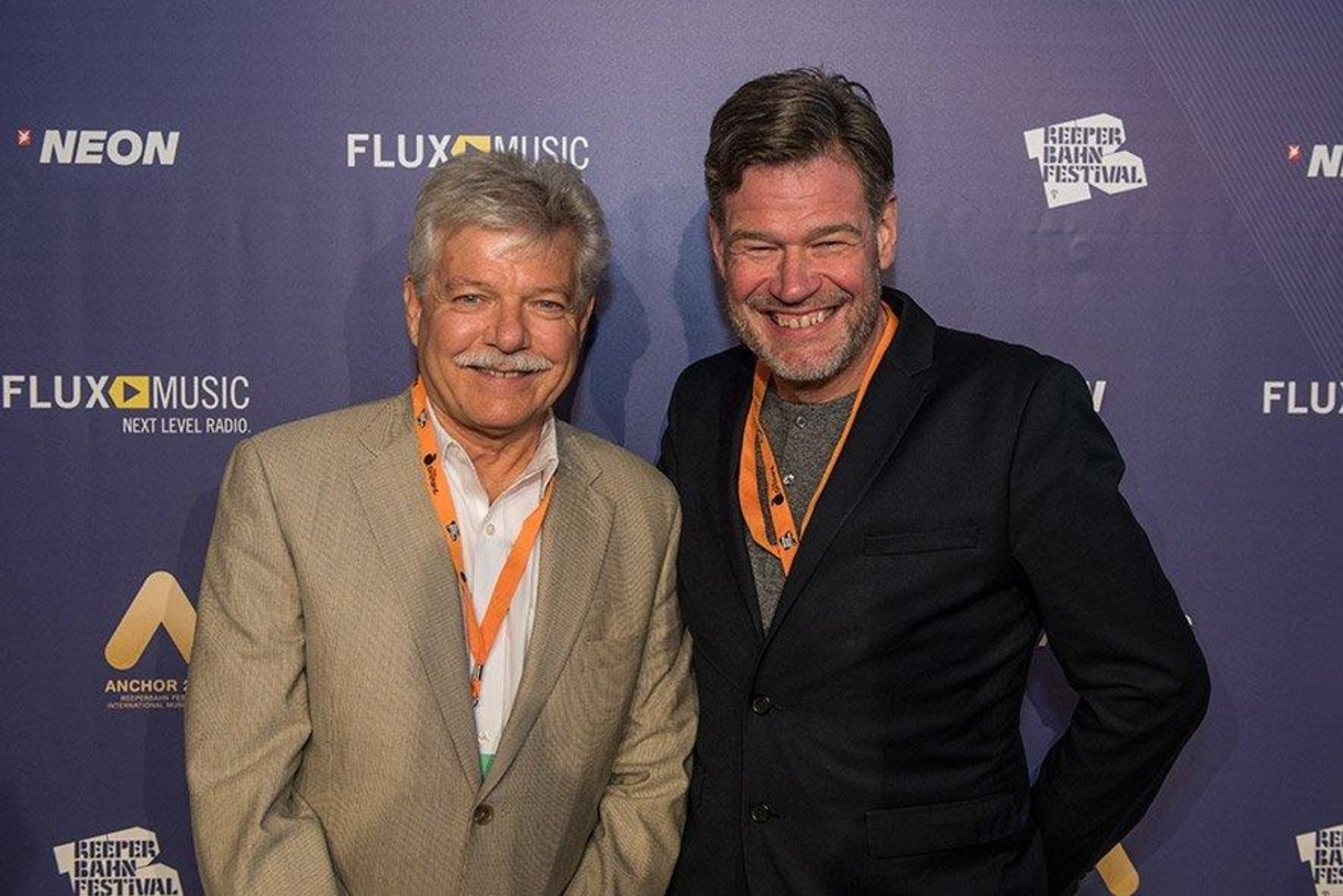 Beim Opening: Duncan McKie (FACTOR, Repräsentant des Partnerlandes Kanada) und Alexander Schulz (Managing Director Reeperbahn Festival)