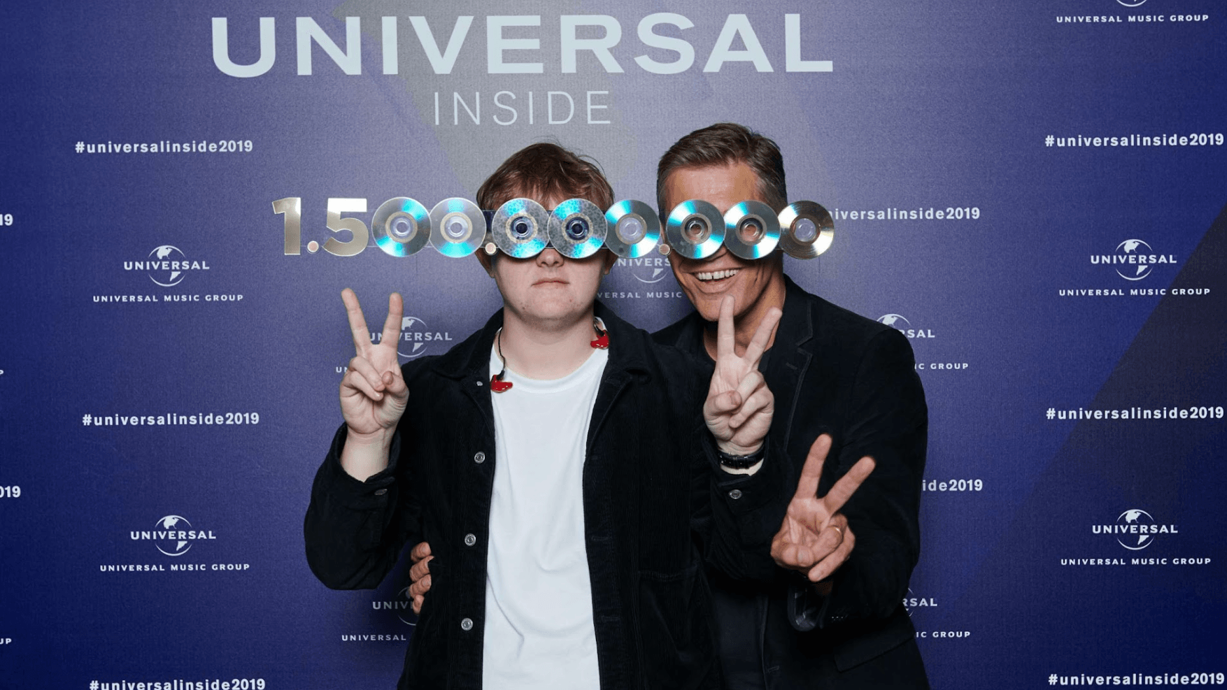 Universal Music zelebriert Charts-Erfolge von Lewis Capaldi