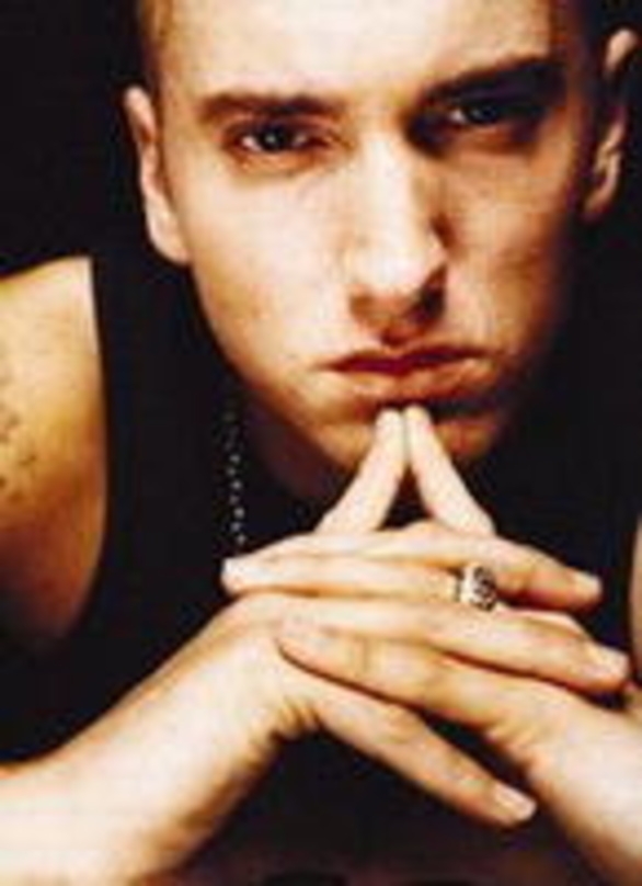 Versucht es mal wieder solo: Eminem