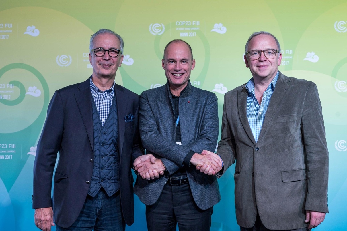 Stéphane Milliére, Bertrand Piccard und Christian Beetz arbeiten gemeinsam an einem TV-Dokuprojekt