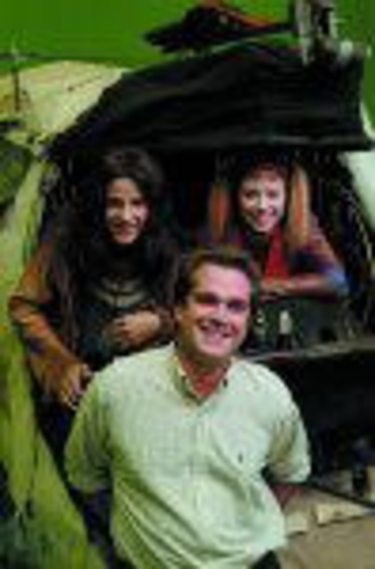 Rolf Schneider mit Tyler Hynes und Stephanie Buxton