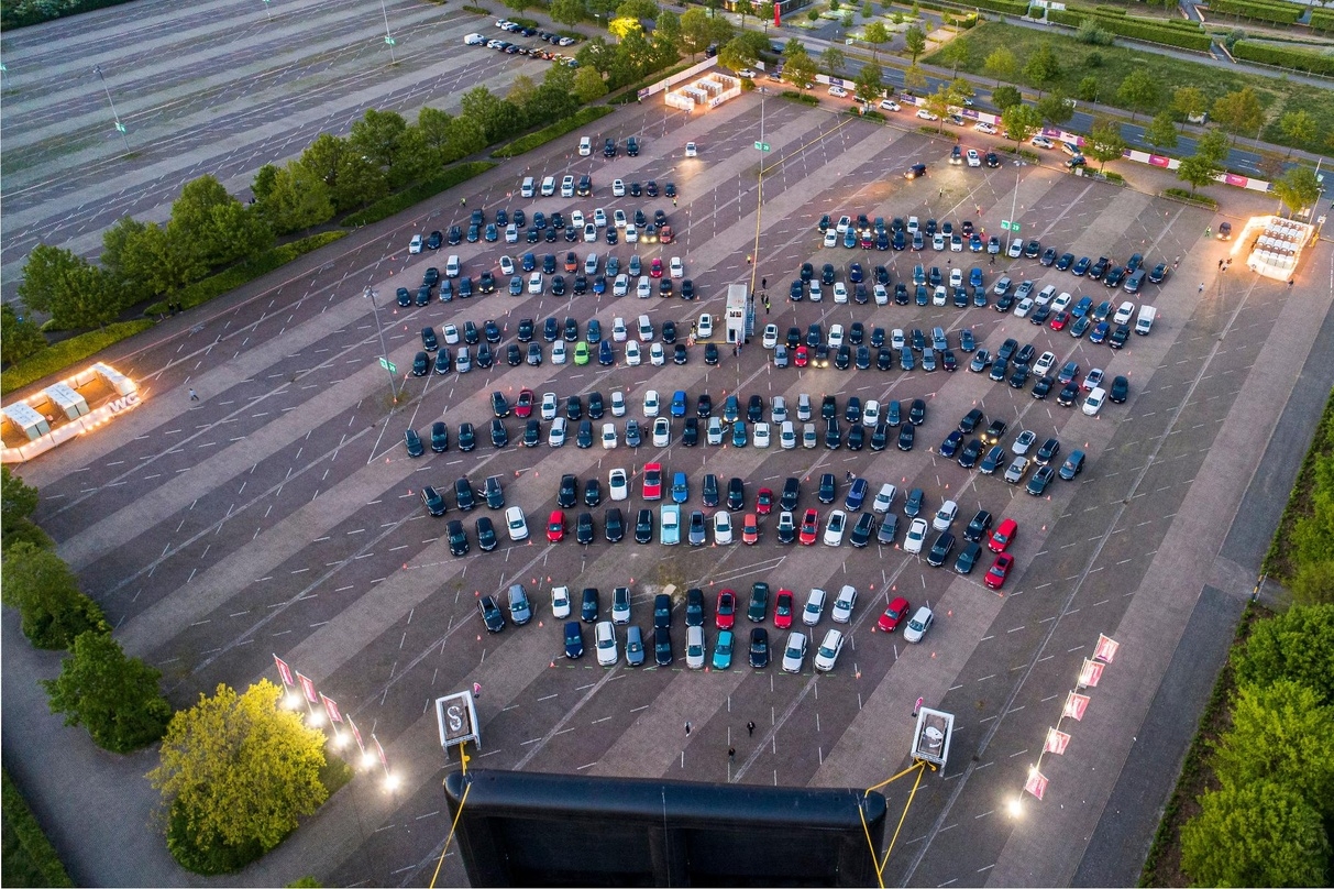 Eine Impression des von Evented 2020 mitverantworteten Autokinos auf dem Hannoveraner Messeplatz