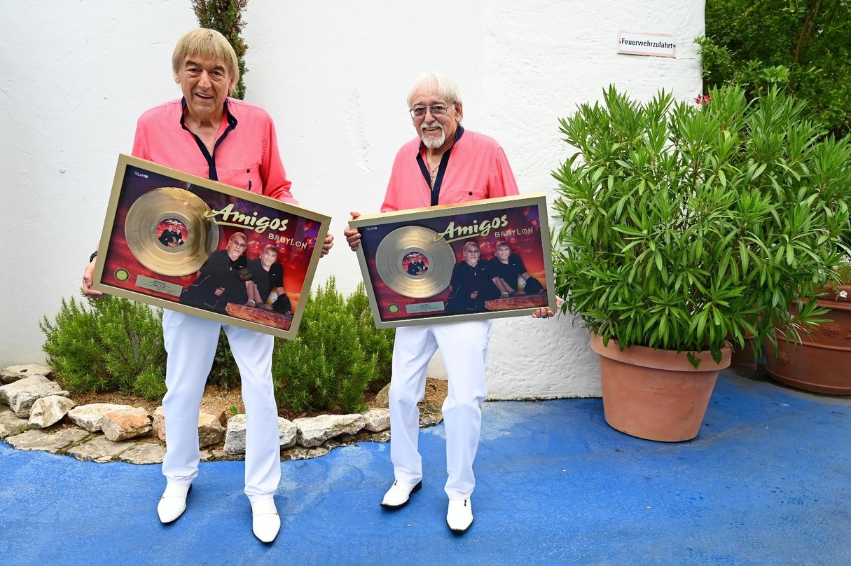 Erhielten den Gold-Award bei "Immer wieder sonntags" im Europapark Rust: die Amigos