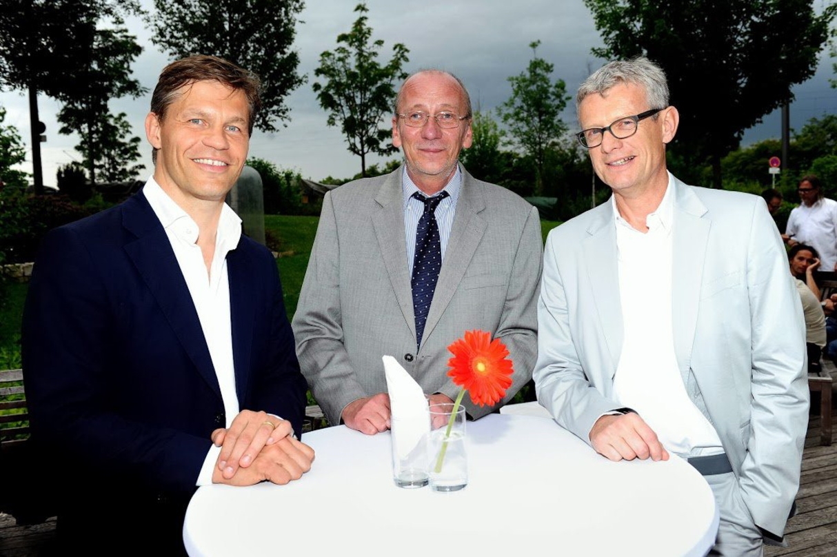 Partygänger (von links): Universal-Boss Frank Briegmann, Hans-Georg Küppers (Kulturreferent der Landeshauptstadt München) und Jörg Hellwig (Managing Director Electrola)