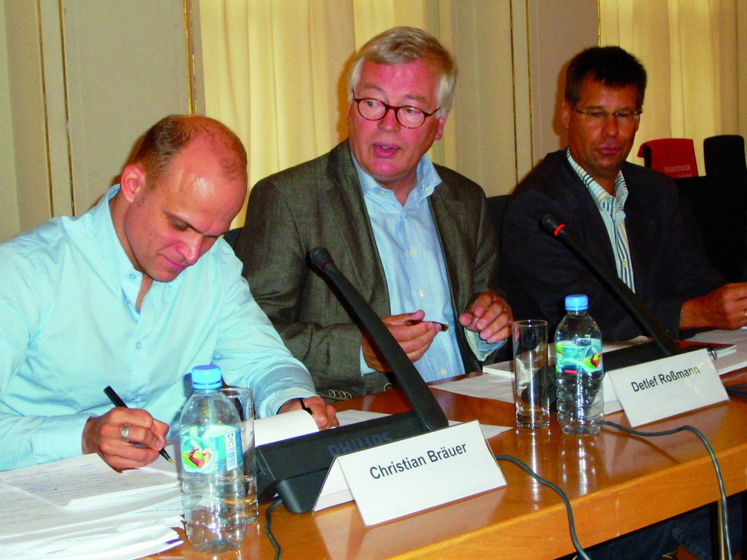Christian Bräuer, Detlef Roßmann und Michael Thomas präsentierten die Bilanz