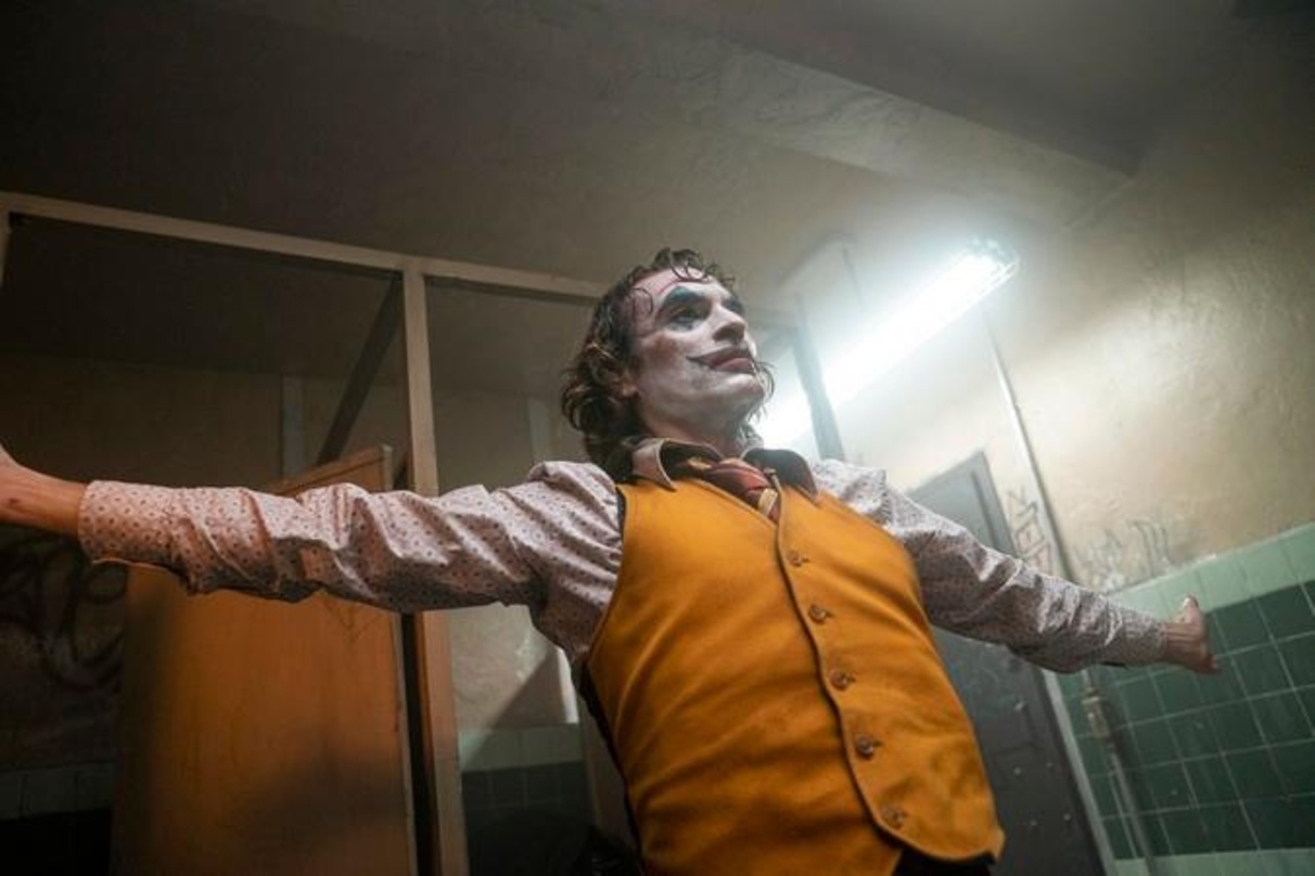 Weiter souveräner Spitzenreiter der britischen Kinocharts: "Joker"