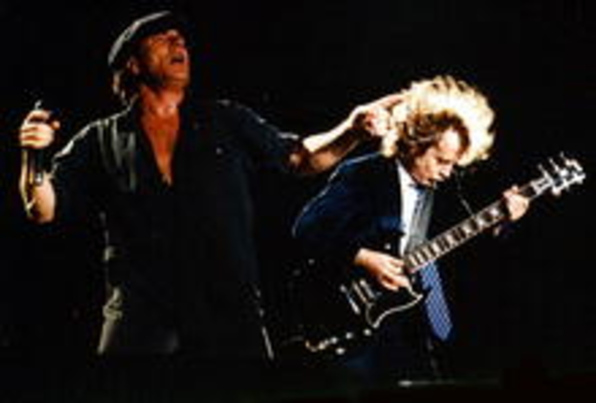 Wanderzirkus der Rockdinosaurier: AC/DC eröffnet für die Stones