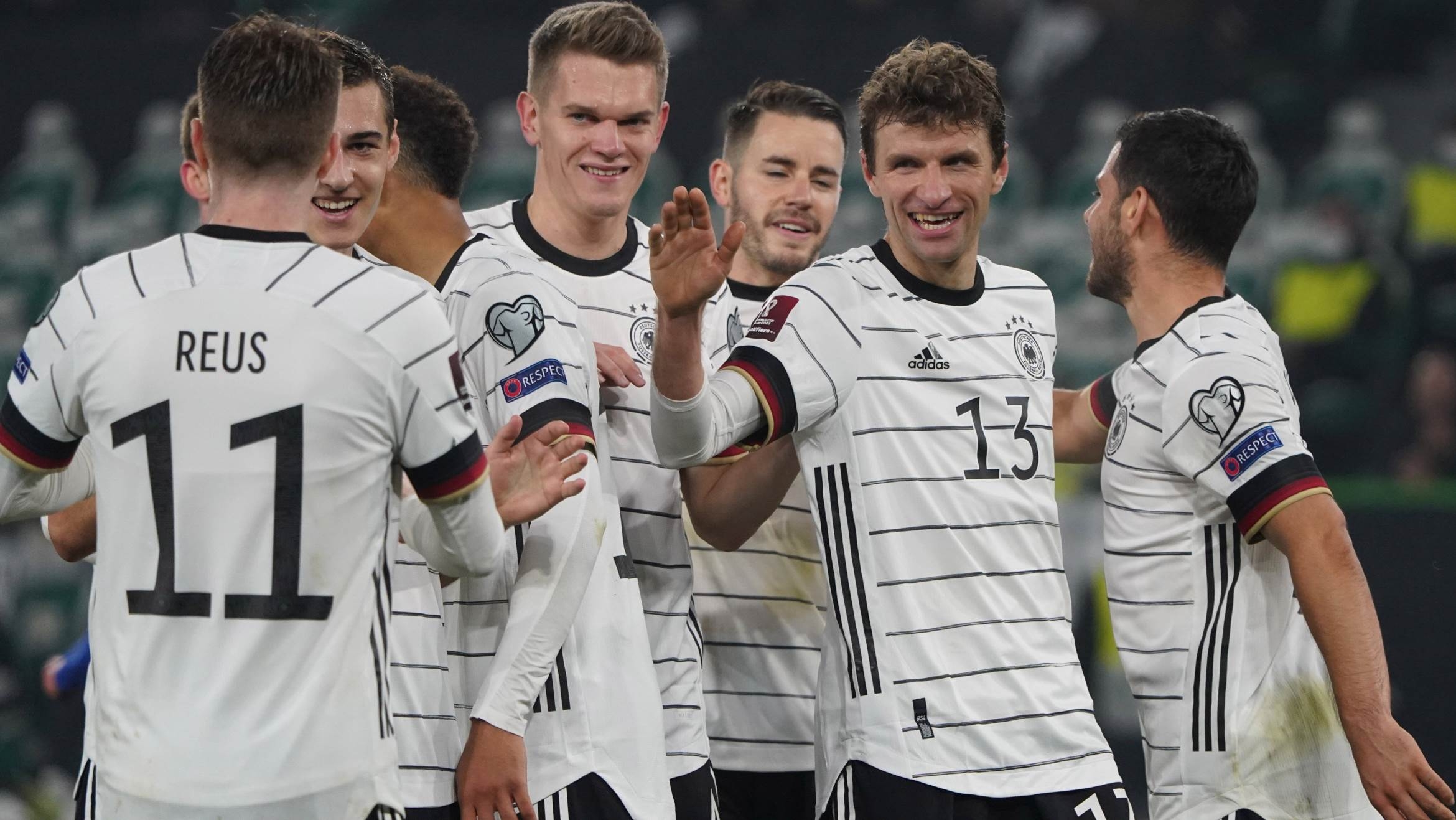 Deutscher Jubel beim WM-Qualifikationsspiel gegen Liechtenstein - 