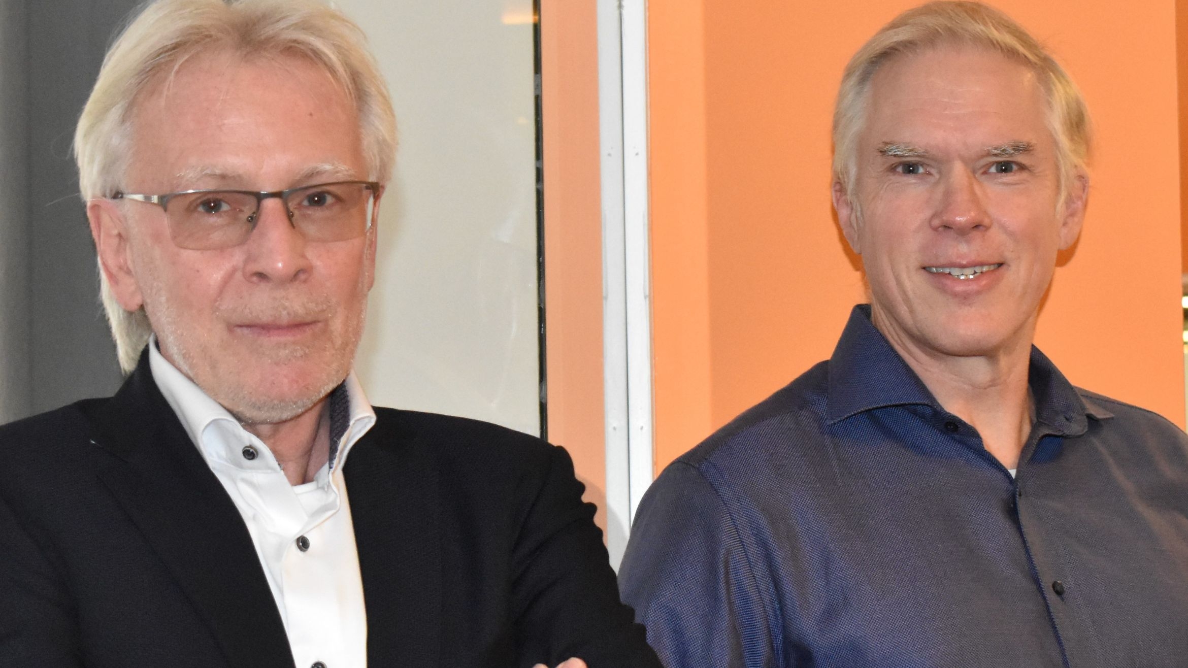 Gerrit Klein (l.) und Frank Emmer (r.) bilden gemeinsam mit Verleger Clemens Schüssler die Führungsriege von GeraNova Bruckmann -