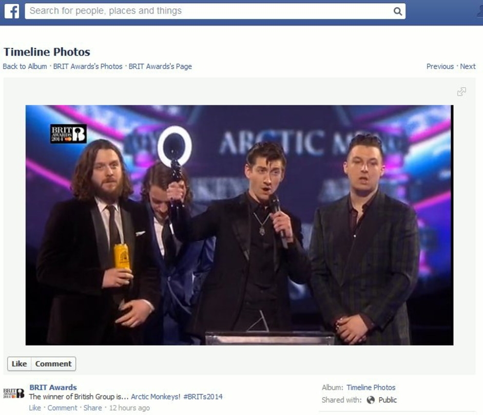 Nahmen bei der Verleihung der Brit Awards zwei Auszeichnungen in Empfang: Die Arctic Monkeys