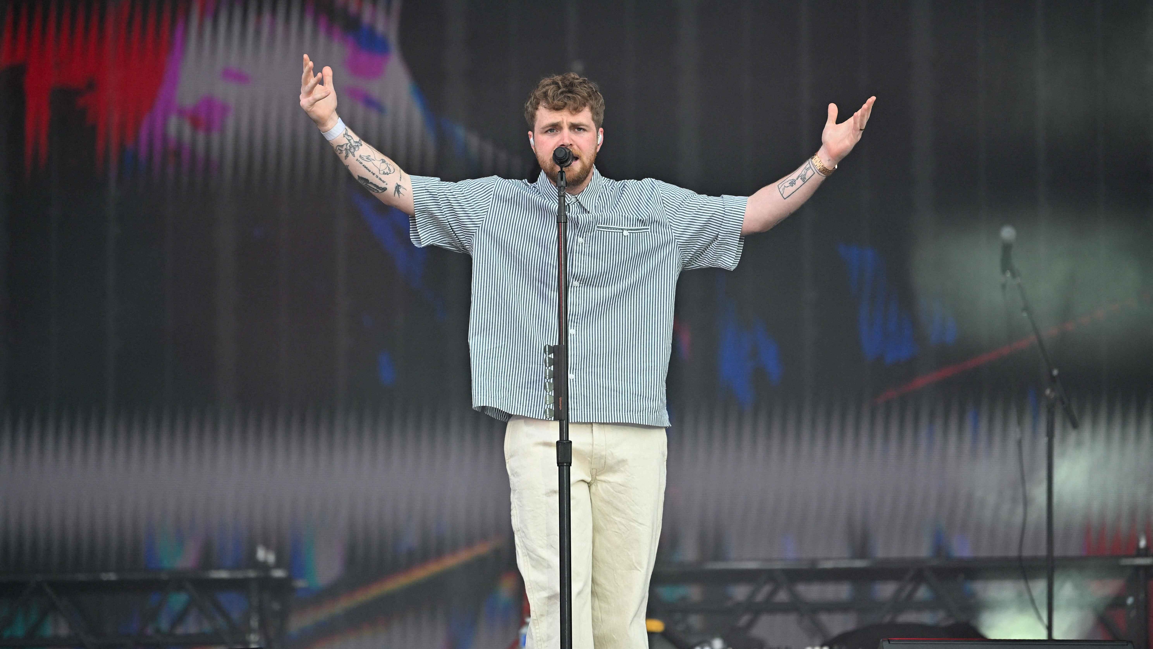 Alex Warren überholt Mariah Carey in der Schweiz