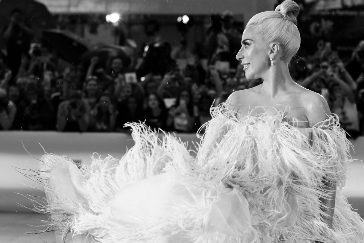 Lady Gaga, Hauptdarstellerin von "A Star is Born", verbreitete auf dem Roten Teppich in Venedig Glamour