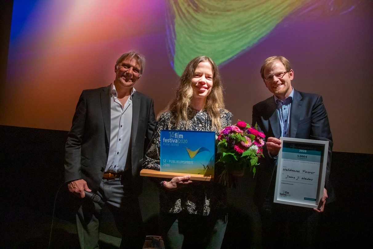 "Walchensee forever" von Janna Ji Wonders gewann den diesjährigen SZ-Publikumspreis 