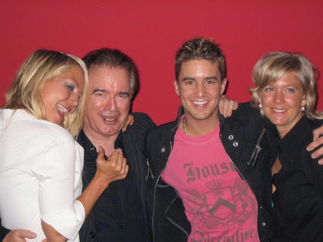 Feierten gemeinsam (v.l.n.r.): Sängerin und Moderatorin Thorunn, Jürgen Hohmann, John Sutherland und Stefanie von Lepel (General Manager Maxi Media)