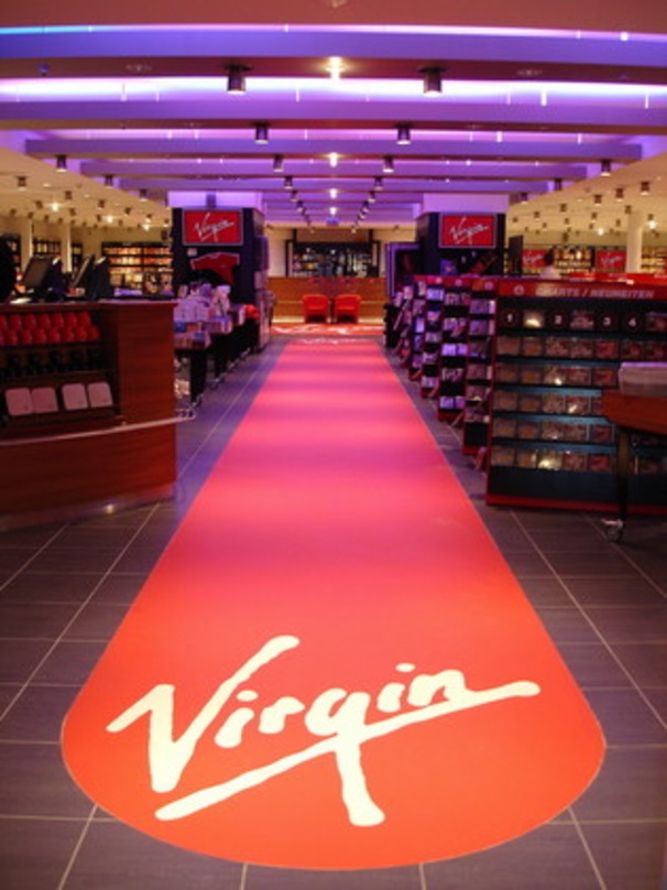 Nostalgie im Lehrter Bahnhof: Der neue Virgin Media Store