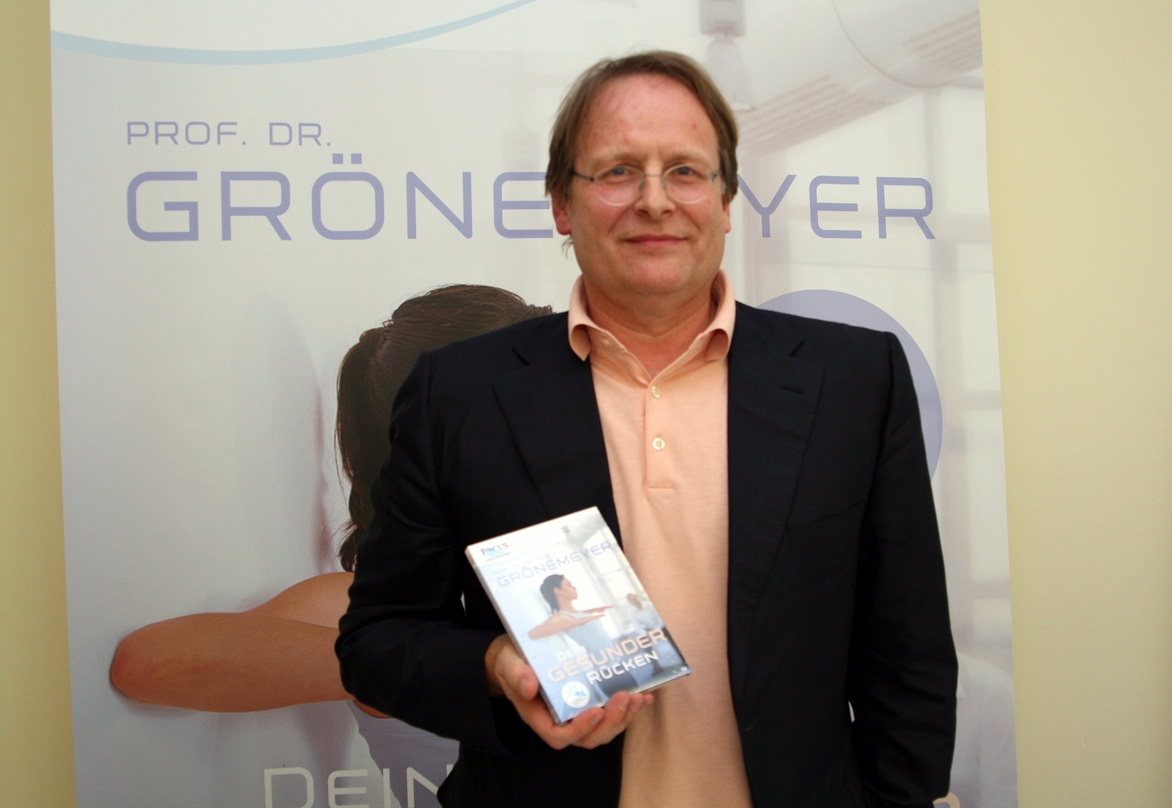 Prof. Dr. Grönemeyer präsentiert die DVD