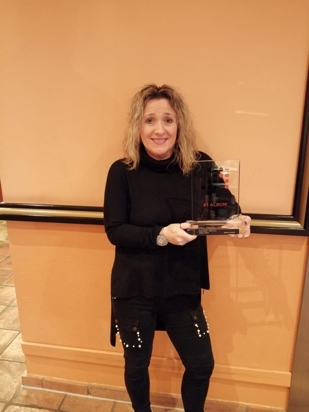 Glücklich über ihren zweiten Nummer eins Award: Daniela Alfinito